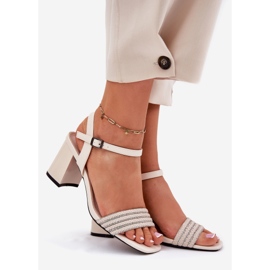 Naisten sandaalit postitse zirkoneilla ja Vinceza 62228 mustalla beige 1