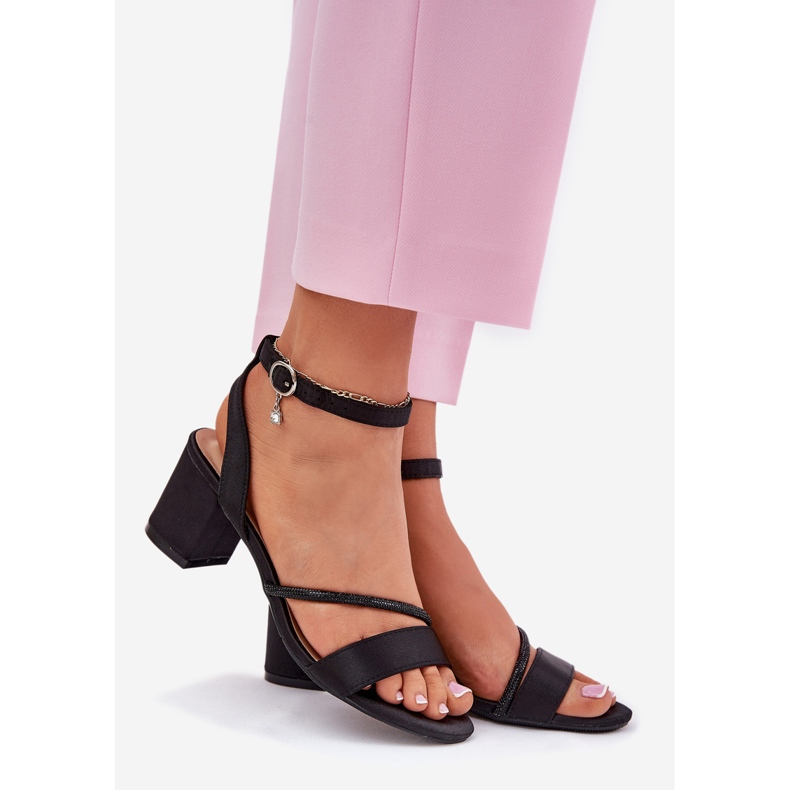 Naisten sandaalit pylväällä Vinceza 20268 mustalla zirkonilla 1