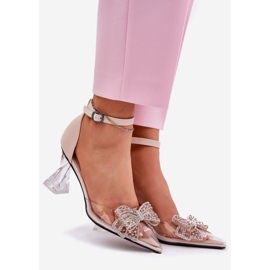 Tyylikkät pumput Vinceza 62212 beige -keulalla 1