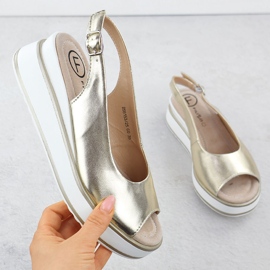 Filippo kultainen metallahat -sandaalit 1