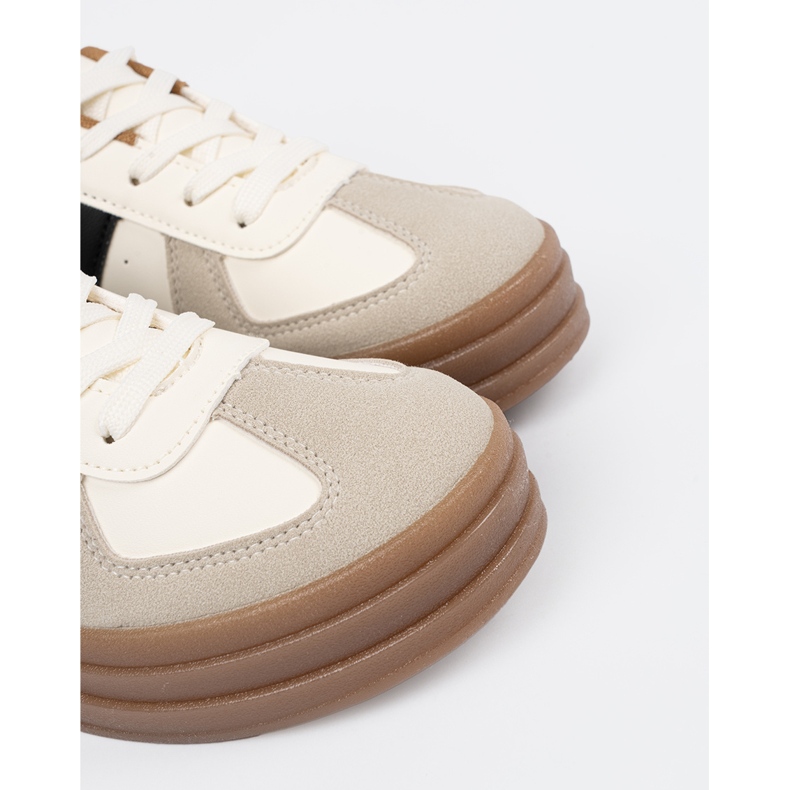 Shelvt Naisten beigenväriset urheilukengät 1