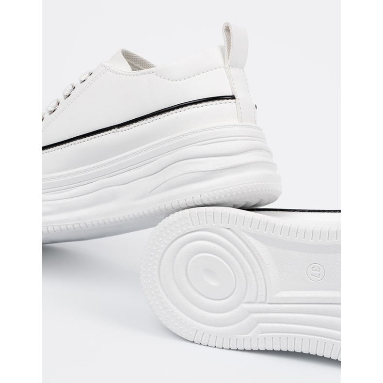 Shelvt Naisten valkoiset lenkkarit laiturilla valkoinen 1