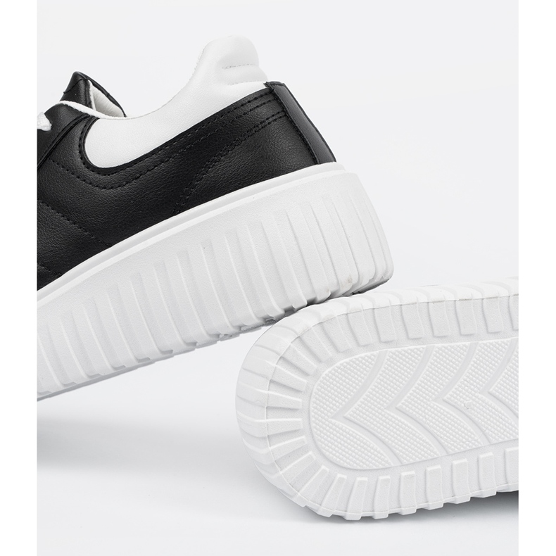 Shelvt Naisten mustat lenkkarit, joissa on valkoiset insertit 1