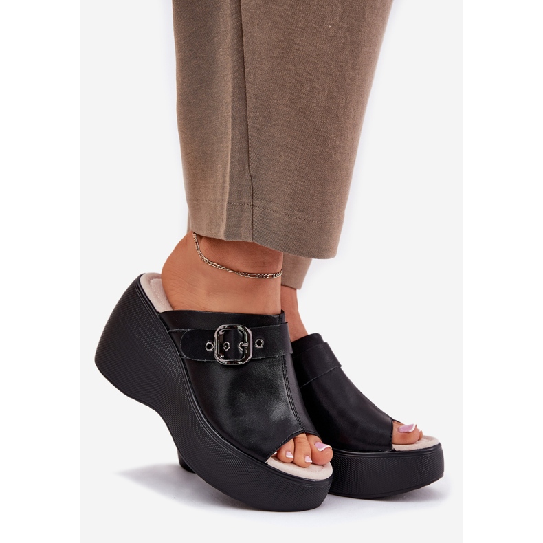 S.Barski Naisten nahkainen flip flops lavalla ja kiila solki S. Barski LR51-542 Black musta 1