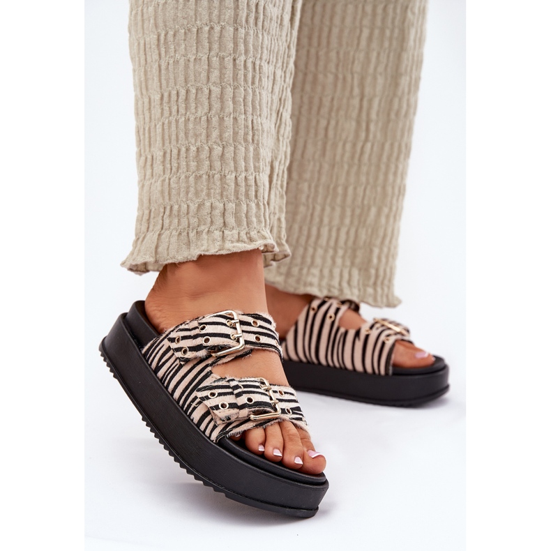 Inna Naisten flip flops solkilla Zebra -alustalla valkoinen 2