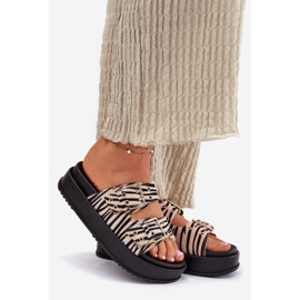 Inna Naisten flip flops solkilla Zebra -alustalla valkoinen 1