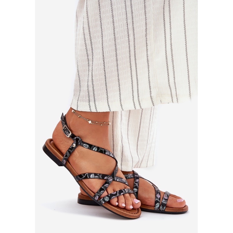 Litteä nahkainen naisten sandaalit maciejka 06635-05 musta 1