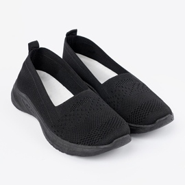 Shelvt Mustat slip-on urheilukengät 3