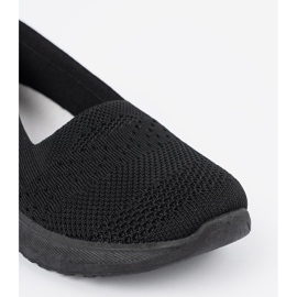 Shelvt Mustat slip-on urheilukengät 6