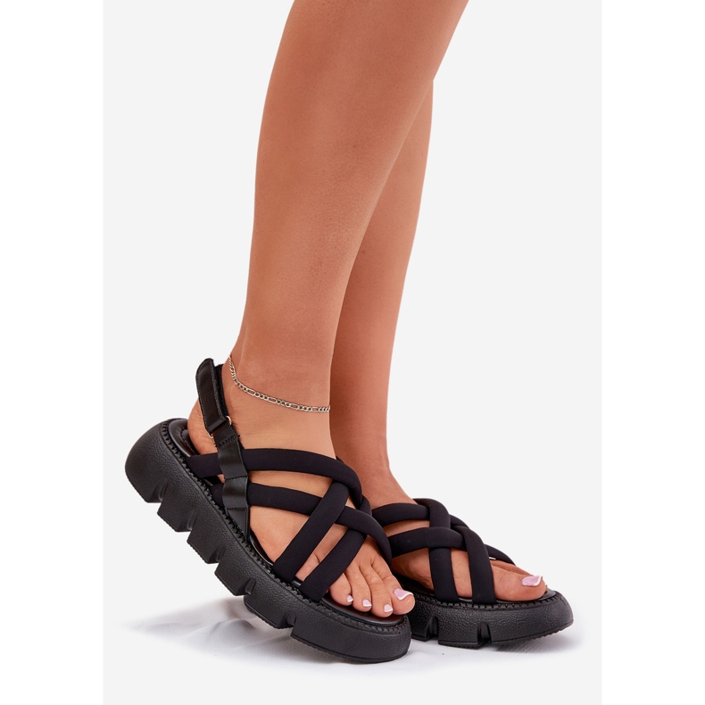 Inna Naisten sandaalit laiturilla mustilla raidoilla musta 1