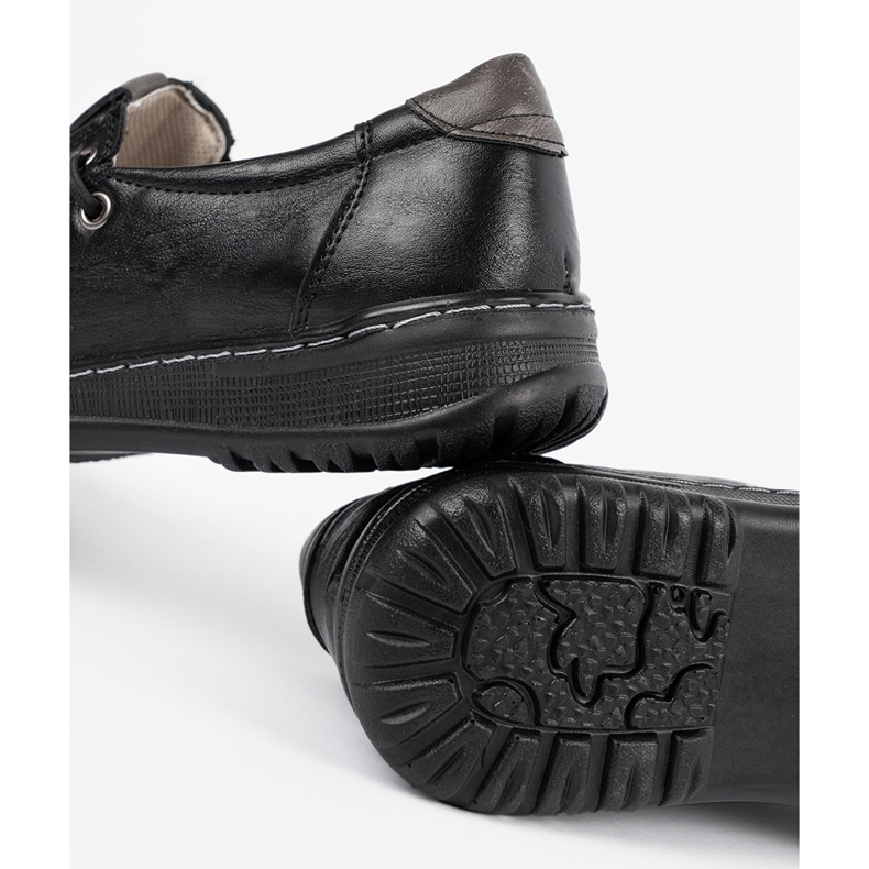 Vico Naisten mustat matalat kengät 1