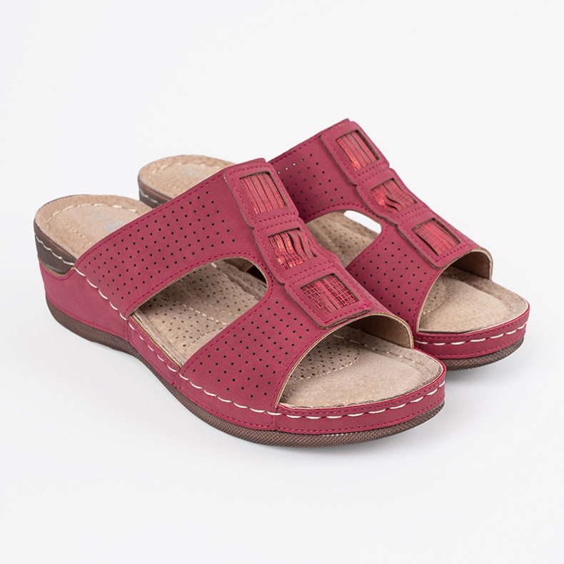 Shelvt Punaisten naisten tossut alustalla punainen 2