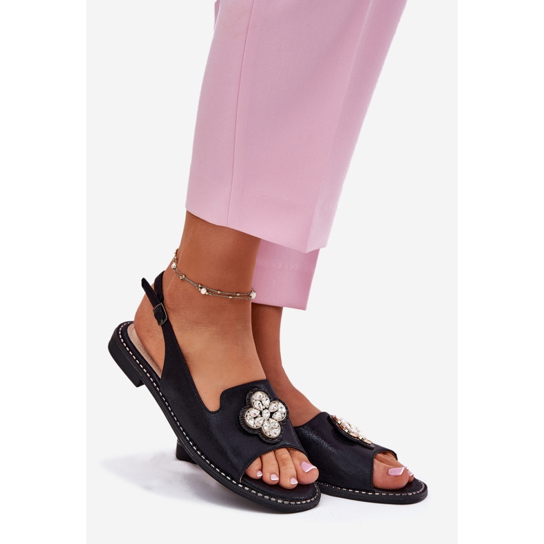 S.Barski Litteä kantaiset naisten sandaalit koristeellisilla yksityiskohdilla S. Barski KV51-080 Musta 1