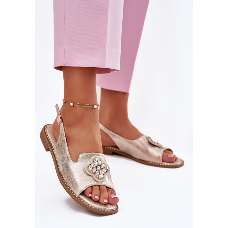 S.Barski Litteäkorkoiset naisten sandaalit koristeellisilla yksityiskohdilla S. Barski KV51-080 PLN kultainen 2