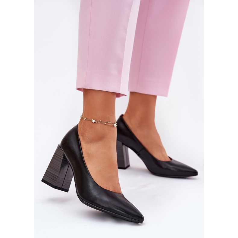 EVento Nahkapumput korkeakorkoisella mustalla 2