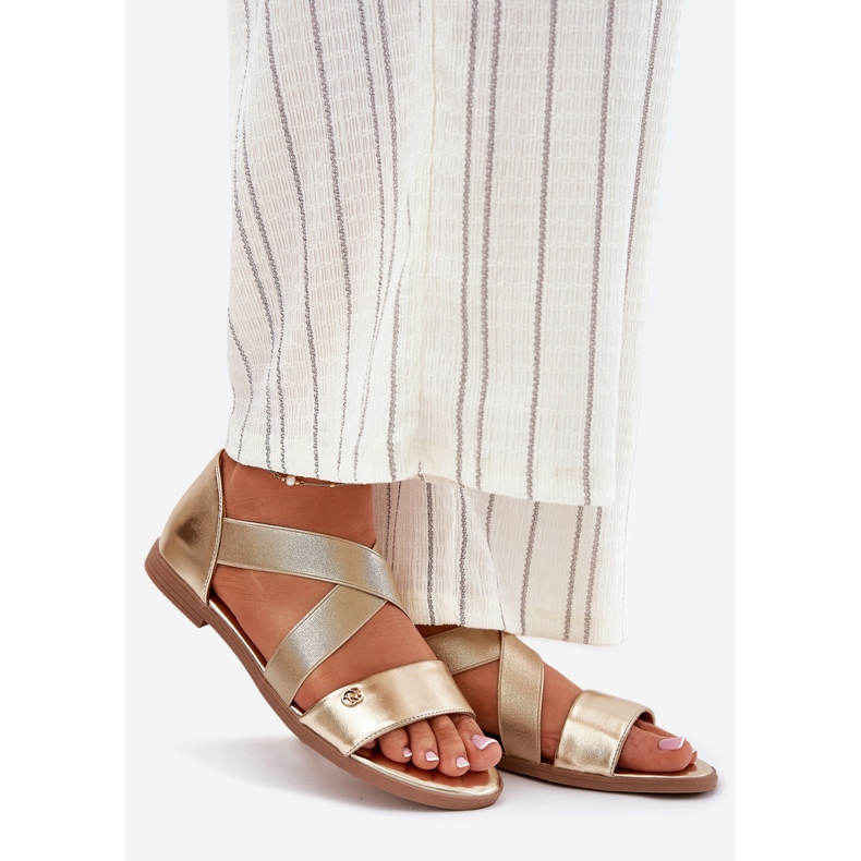 EVento Litteät naisten sandaalit, joissa on joustavat kultaiset raidat kultainen 1