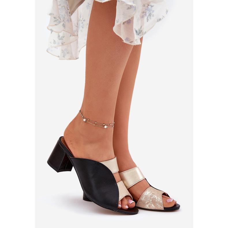 Naisten nahkatohvelit Maciejka Post 06943-25 Musta ja kulta 1