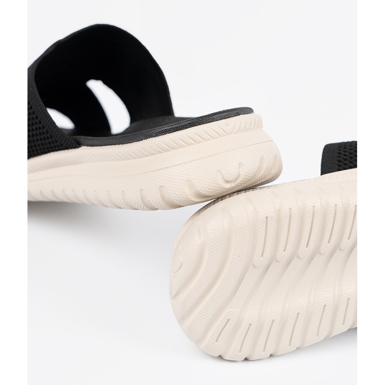 Naisten mustat tossut Sergio Leone -alustalla 1