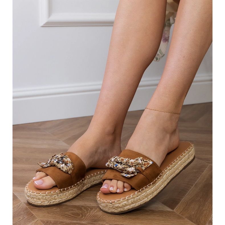 Ruskea espadrilles keulalla 2