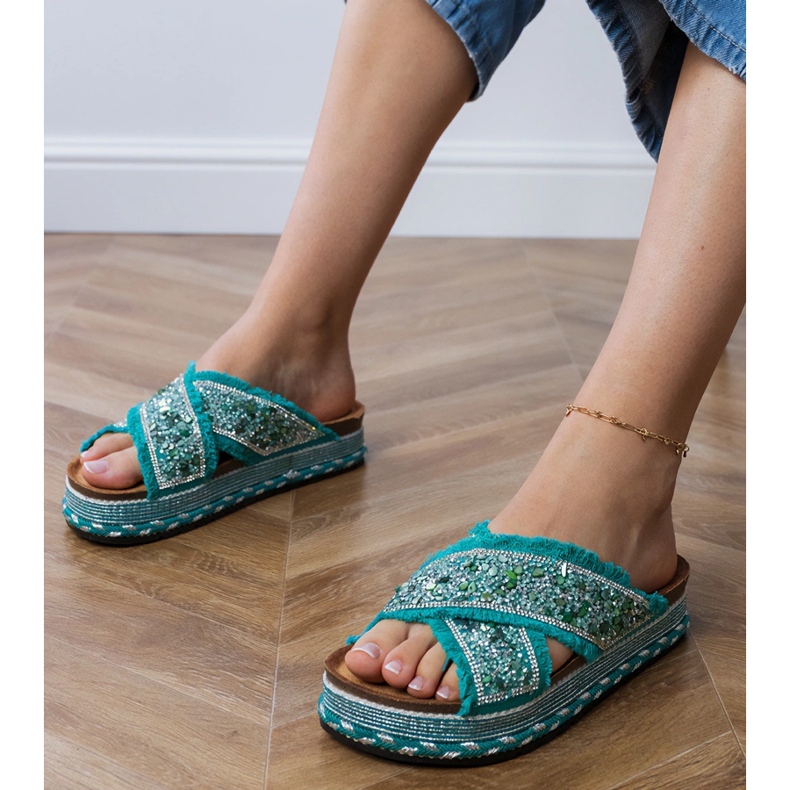 Vihreät flip flops raidoilla 1