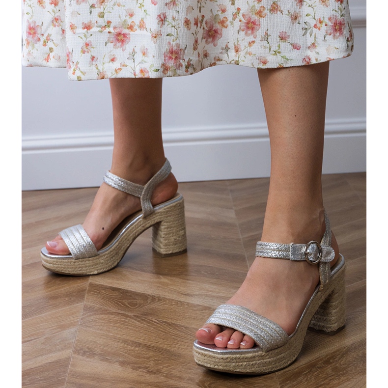 Hopea espadrilles -sandaalit postitse 1