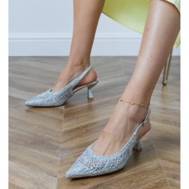 Hopeapumput punottu avoimella kantapäällä 1