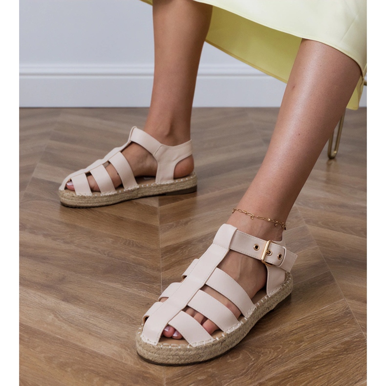 Beige espadrilles rakennettu -sandaalit 1