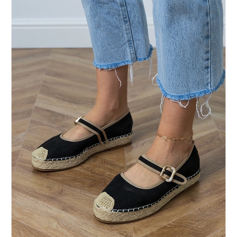 Musta espadrilles koristeellisella solkilla 1