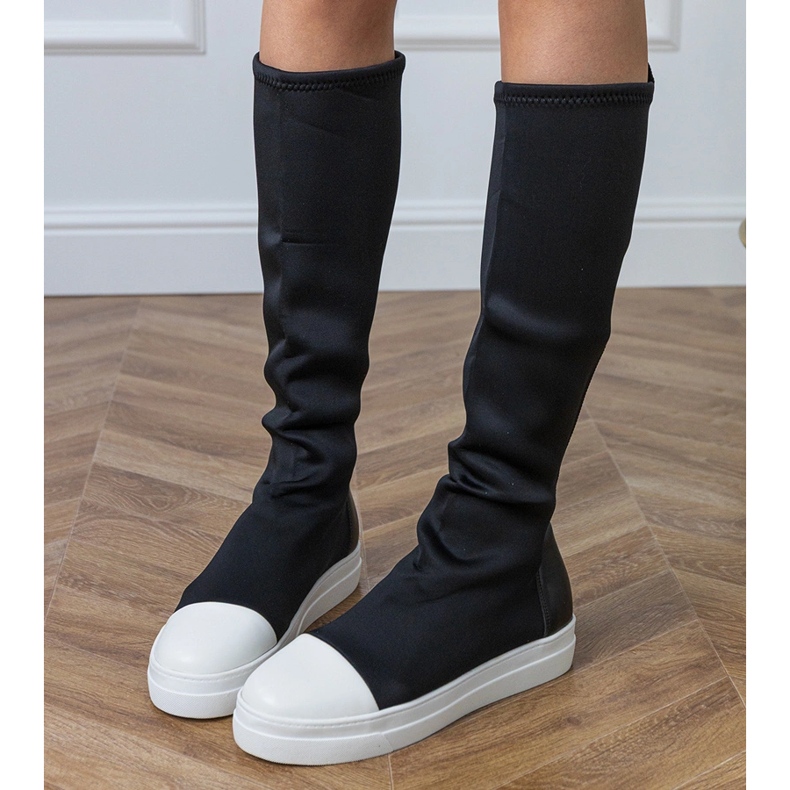 Musta materiaali urheilukengät, joustava yläosa 2