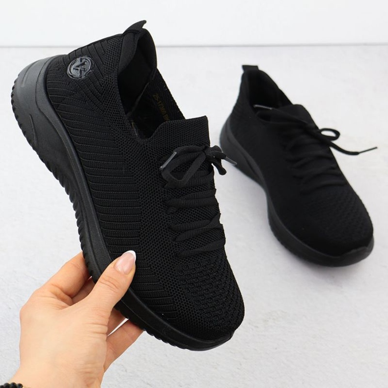 Naisten urheilukengät Vinceza 17366 musta 1