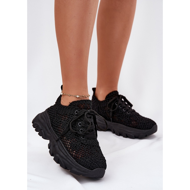 Naisten lenkkarit, joissa on virkkaus mustalla yläosalla 2