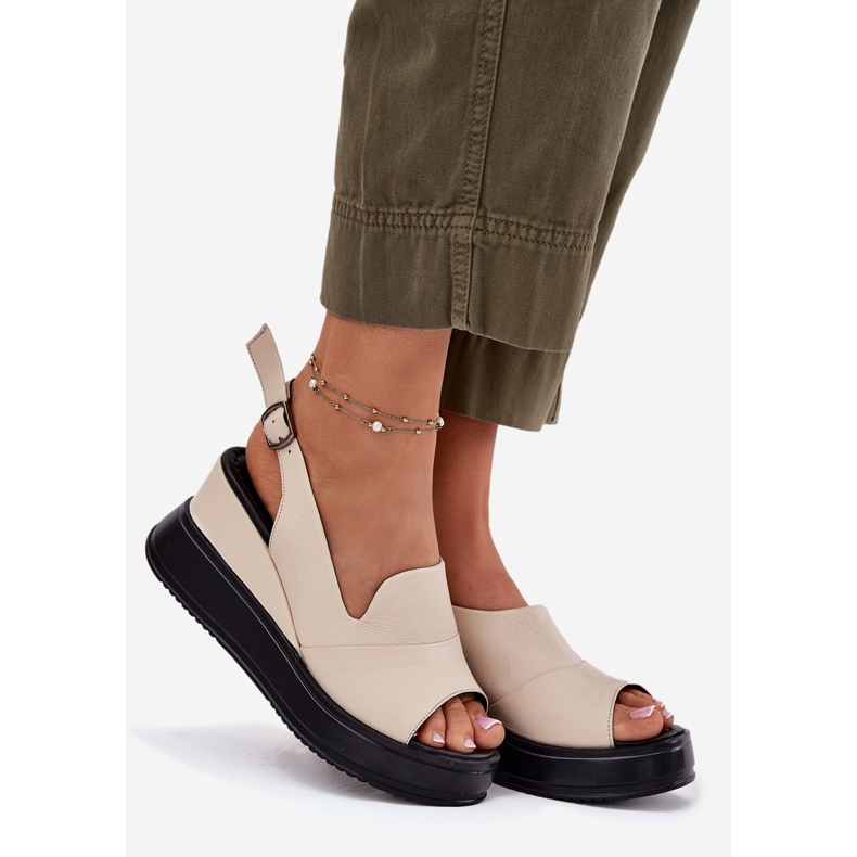 Naisten nahkaiset sandaalit muinaiselle Artikerille 54c0401 beige 1