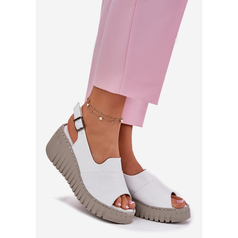 ARTIKER Naisten sandaalit, jotka on valmistettu luonnollisesta nahasta kiilalle Artker 54c0786 valkoinen 1