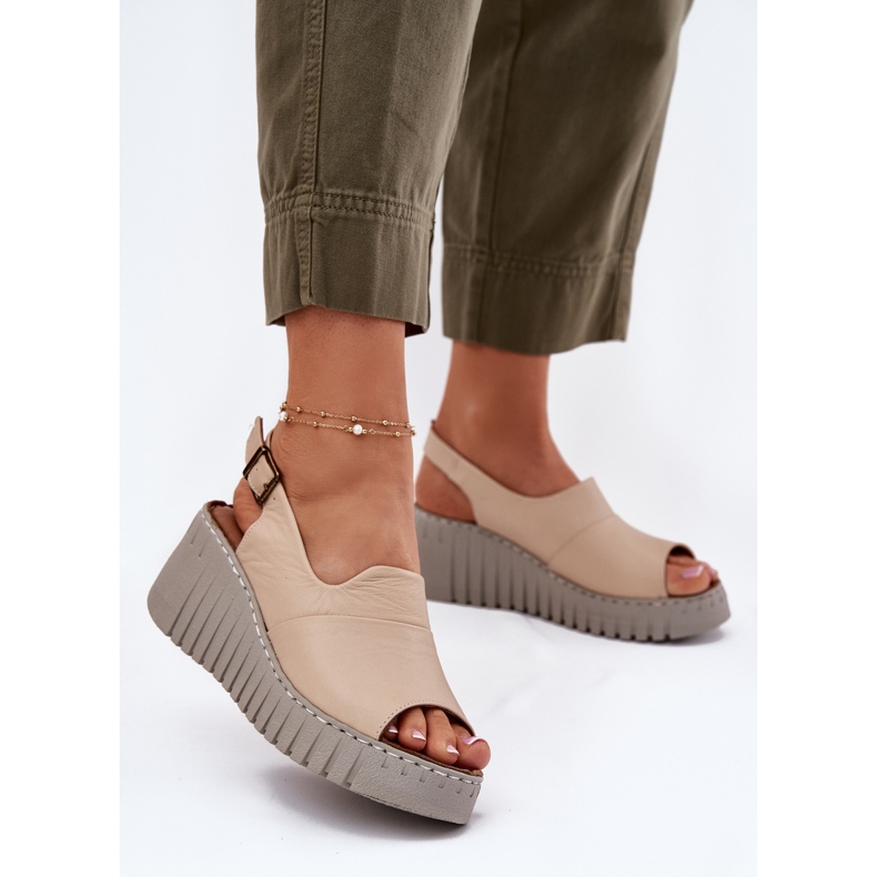 ARTIKER Naisten sandaalit, jotka on valmistettu luonnollisesta nahasta Wedge Artker 56c0957 beige 2