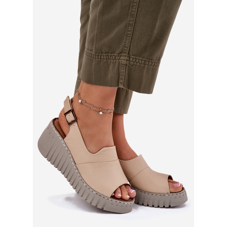ARTIKER Naisten sandaalit, jotka on valmistettu luonnollisesta nahasta Wedge Artker 56c0957 beige 1