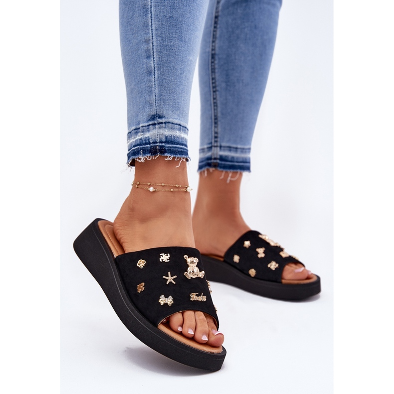 Naisten mokkanahkaiset flops Vinceza 66741 mustalla nastalla 2