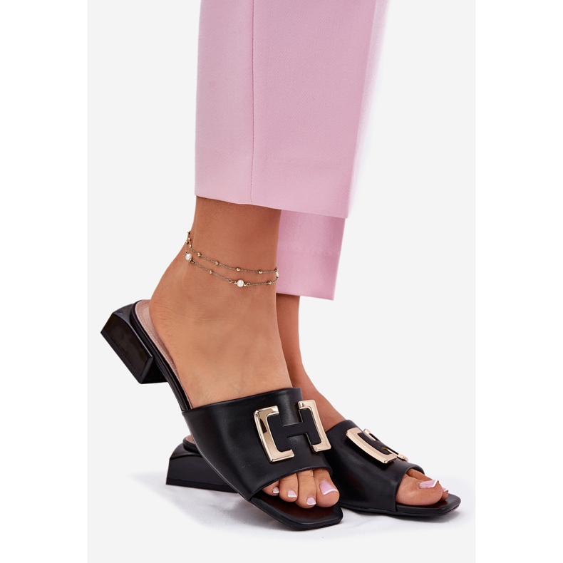 Vinceza Tyylikkät naisten tossut lohkolla, jossa on kultainen yksityiskohta Vincez 62229 Black musta 1