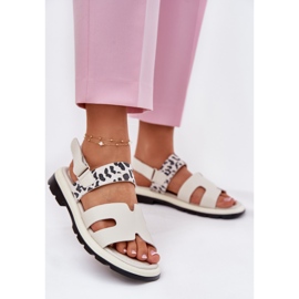 Vinceza 66780 beige leopardi sandaalit litteillä korkokengillä 2