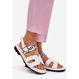 Vinceza 66780 beige leopardi sandaalit litteillä korkokengillä 1