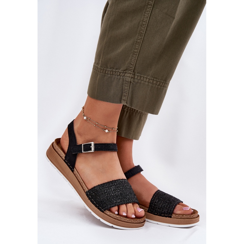 Naisten sandaalit, joissa on punos inblu GS000050: n mustalla vyöllä 1