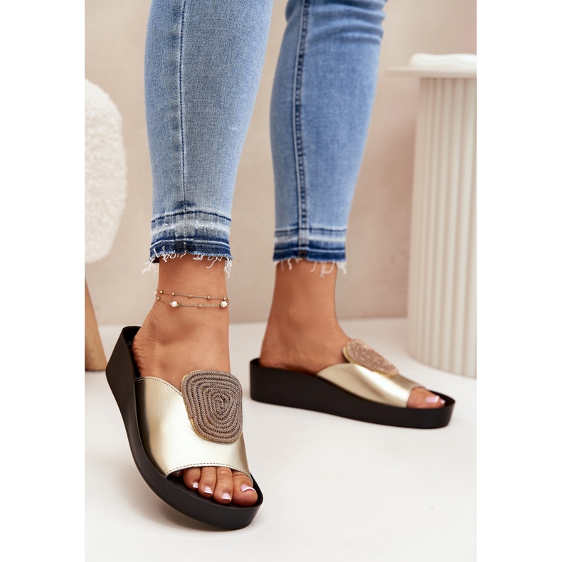 S.Barski Naisten nahkainen flip-flops koristeella KV51-028 PLN kultainen 2