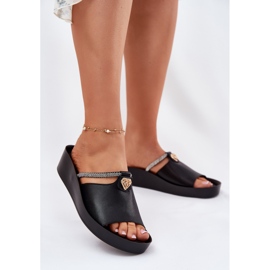 S.Barski Naisten nahkatohvelit koristeellisella KV51-034 mustalla hihnalla 2