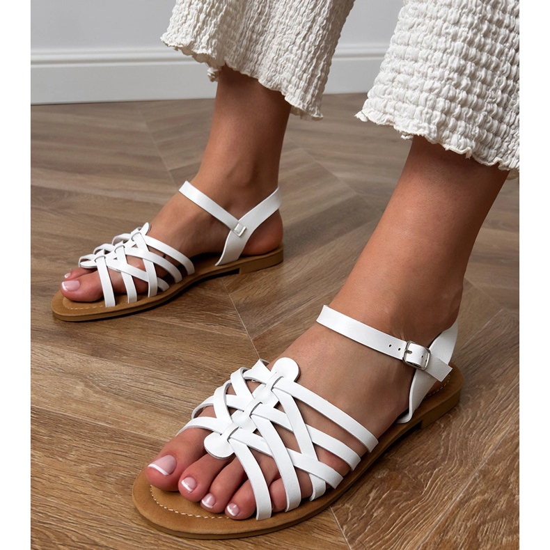 Valkoiset sandaalit kääritty tasaiseen pohjaan valkoinen 1