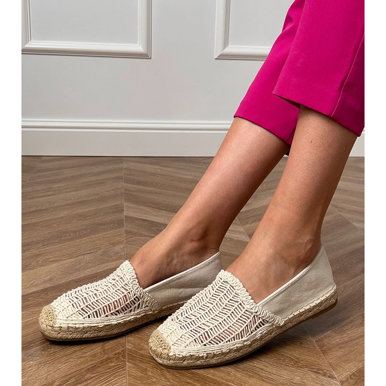 Beige Openwork Espadrilles alustalla 1