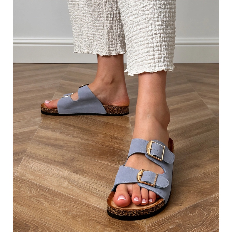 Sininen flip flops kiinnittimellä korkkipohjassa 1