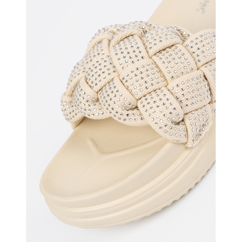 Seastar Kevyt beige flip flops kiteillä 1