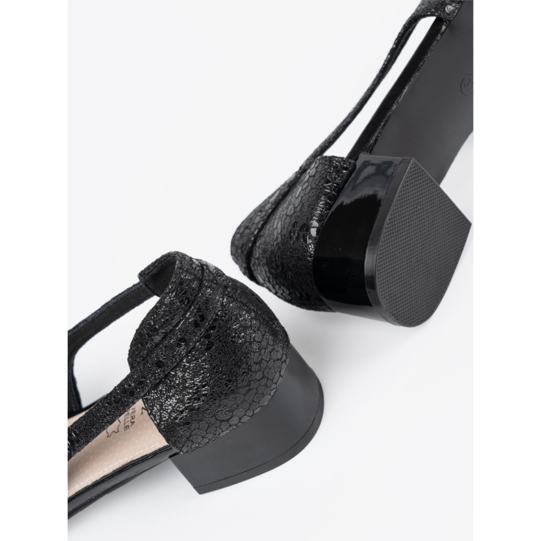 Goodin Mustat liukuvat kengät paljain sormilla 1