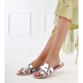 Hopea kääntö -katkaisuilla koristeltu 1