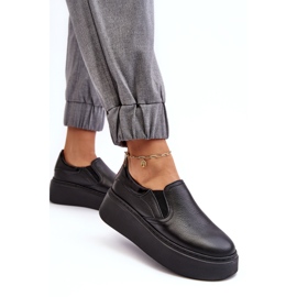 Naisten nahkaurheilukengät laiturilla musta lemar 2