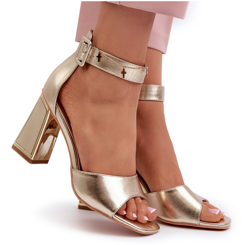 Evento Tyylikkäät naisten kultaiset korkeakorkoiset sandaalit kultainen 4